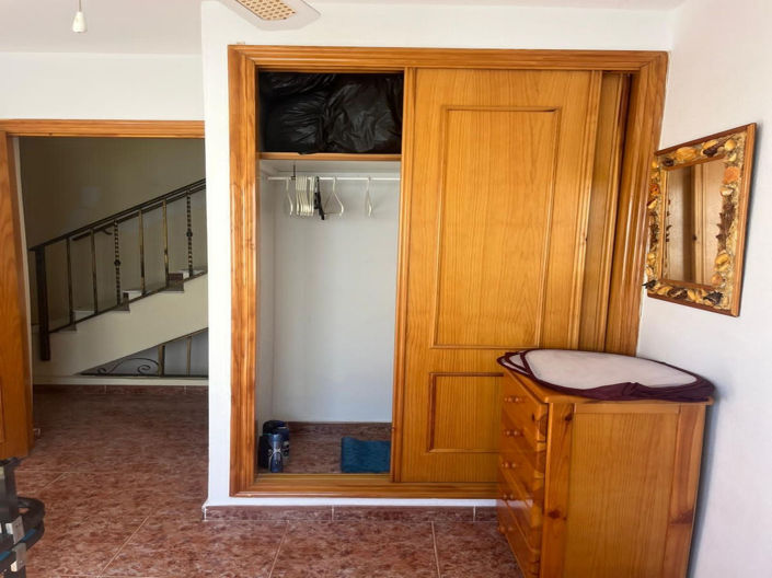 Image No.20-3 Bed House for sale