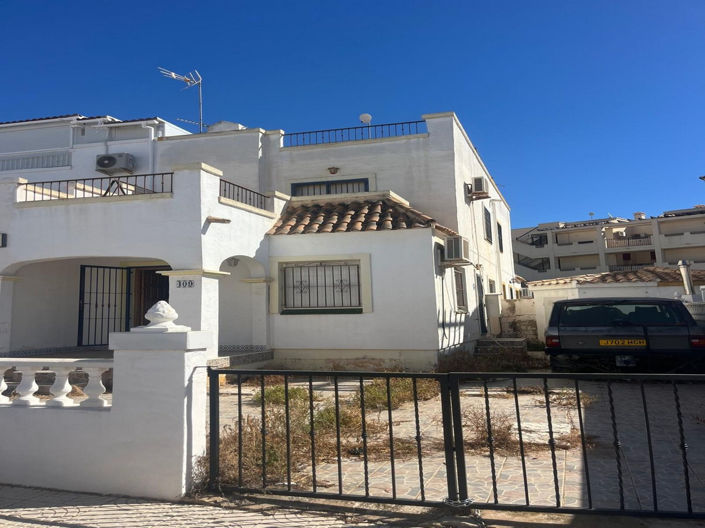 Image No.22-3 Bed House for sale