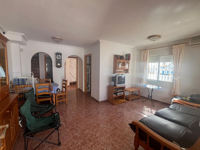 Image No.6-3 Bed House for sale