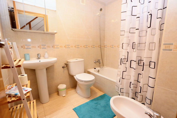 Image No.24-3 Bed Apartment for sale