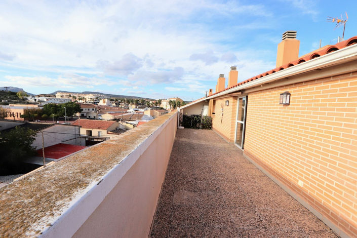 Image No.27-3 Bed Apartment for sale