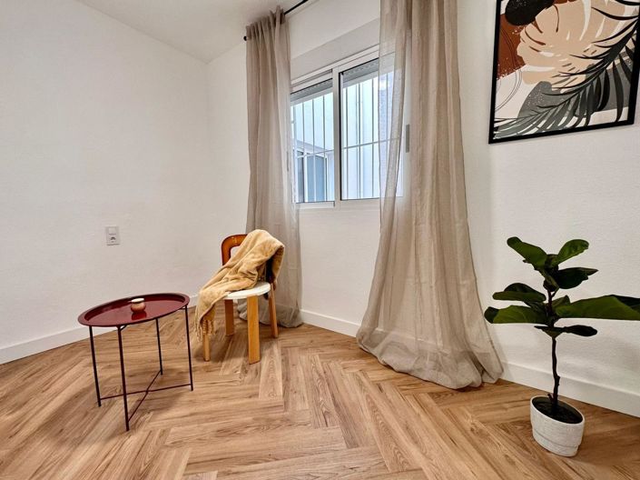 Image No.33-2 Bed Apartment for sale