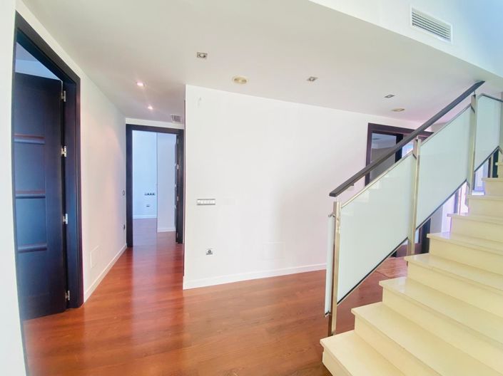 Image No.34-4 Bed Villa for sale