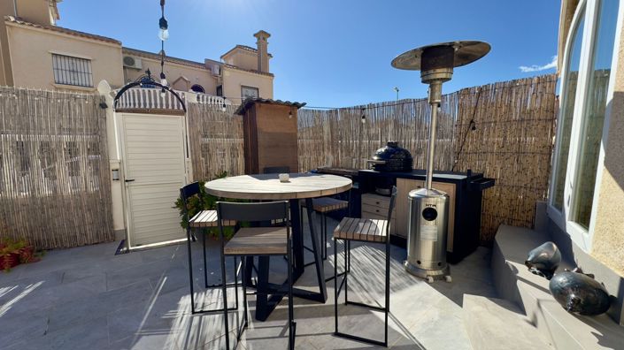 Image No.9-Villa de 2 chambres à vendre à Orihuela Costa