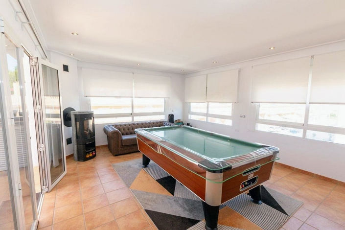 Image No.12-3 Bed Apartment for sale