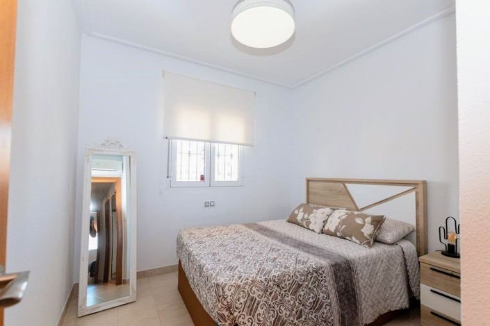 Image No.15-3 Bed Apartment for sale