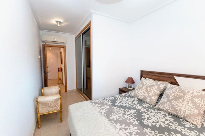 Image No.18-3 Bed Apartment for sale