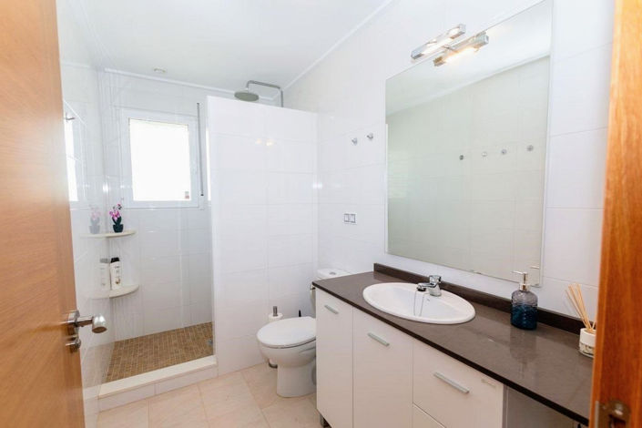 Image No.22-3 Bed Apartment for sale