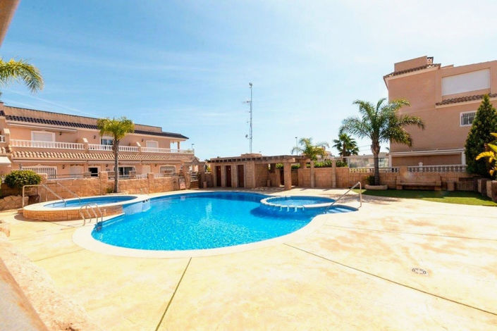 Image No.32-3 Bed Apartment for sale