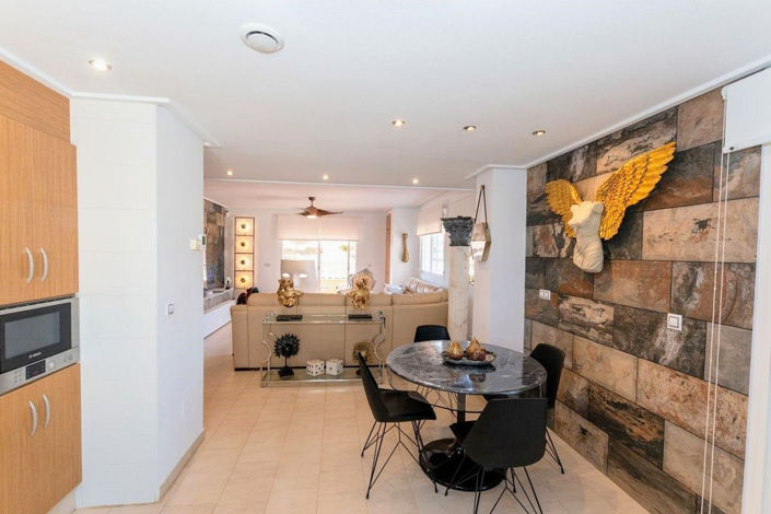 Image No.9-3 Bed Apartment for sale