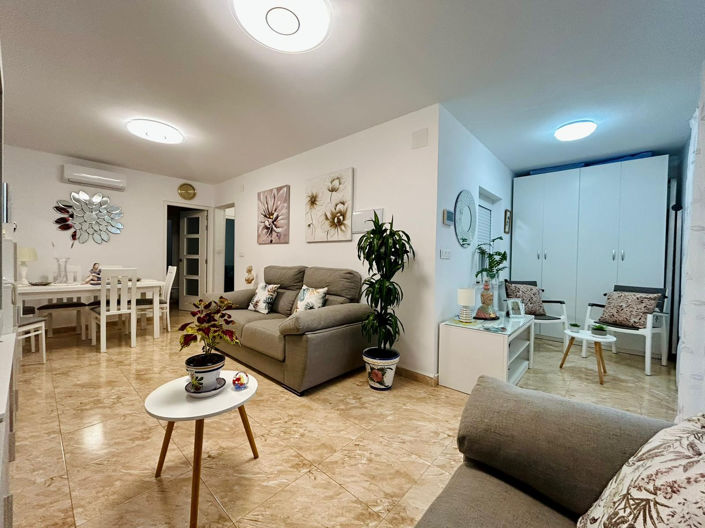 Image No.2-2 Bed Townhouse for sale