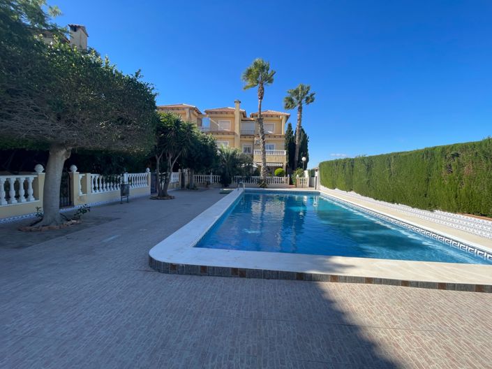 Image No.11-4 Bed Villa for sale