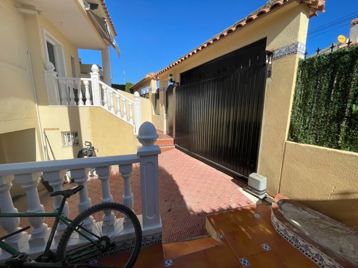 Image No.15-4 Bed Villa for sale