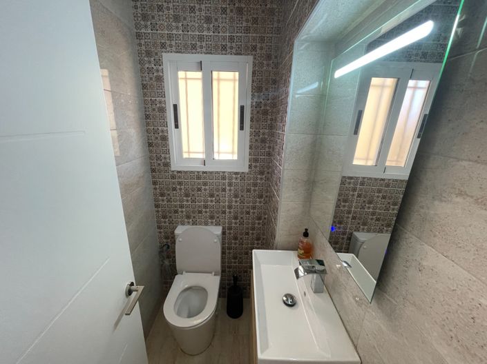 Image No.22-4 Bed Villa for sale