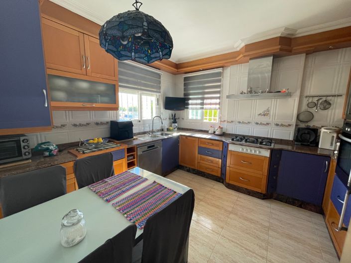 Image No.3-4 Bed Villa for sale