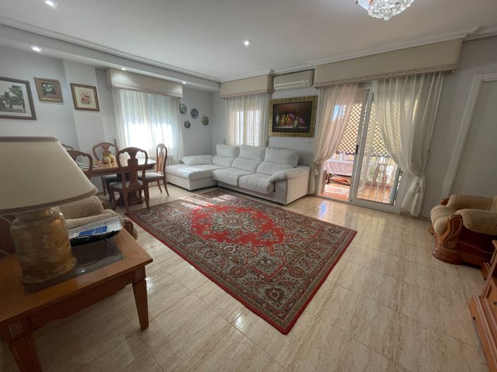 Image No.4-Villa de 4 chambres à vendre à Guardamar del Segura