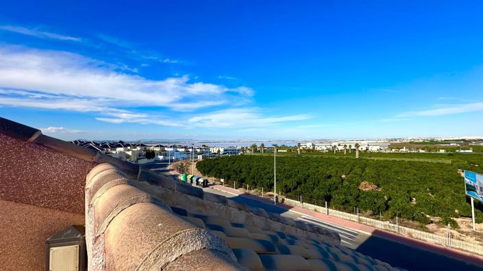 Image No.26-4 Bed Townhouse for sale