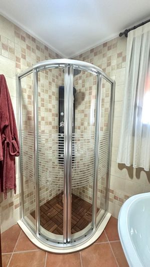 Image No.50-4 Bed Townhouse for sale