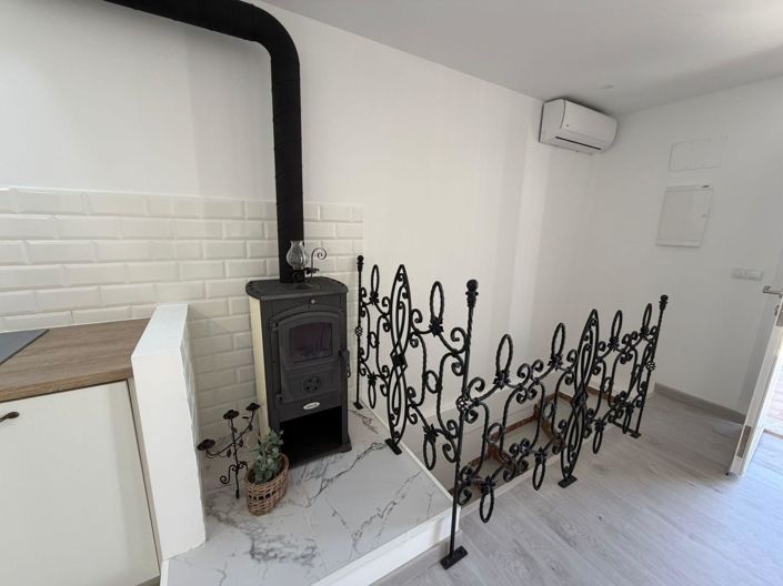 Image No.10-4 Bed House for sale