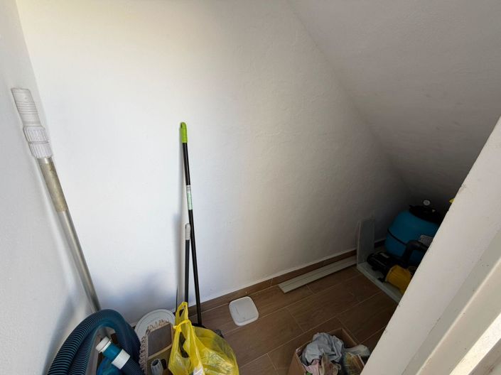 Image No.26-4 Bed House for sale