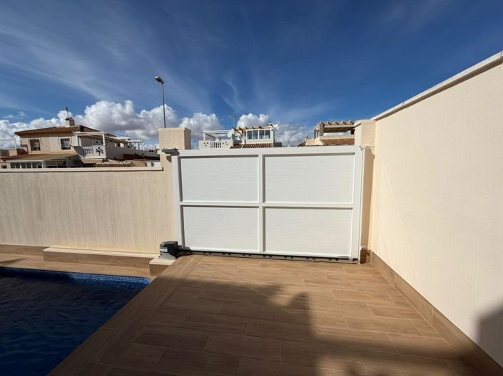 Image No.38-4 Bed House for sale