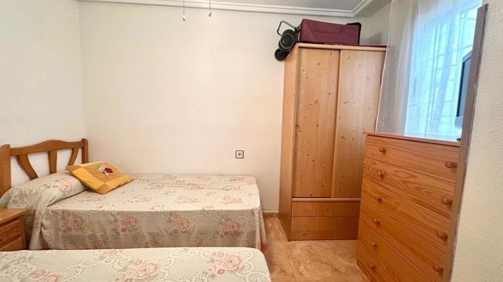 Image No.32-2 Bed Bungalow for sale