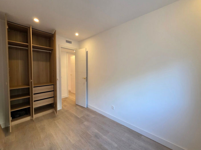 Image No.22-3 Bed Apartment for sale