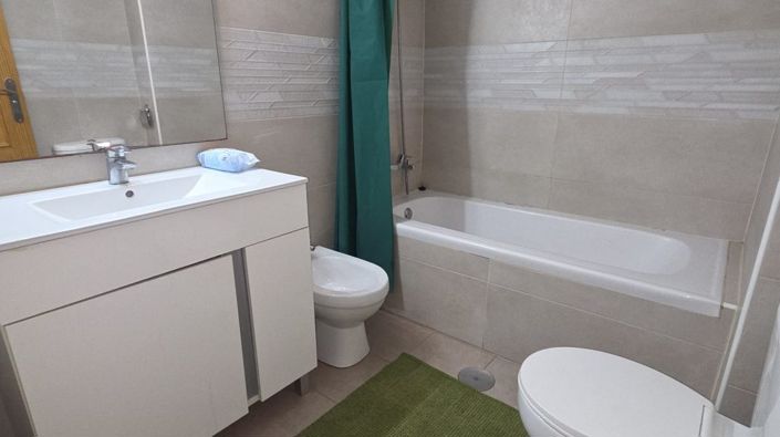 Image No.20-3 Bed Apartment for sale