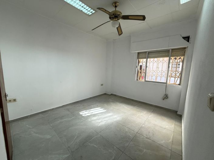 Image No.8-3 Bed Apartment for sale