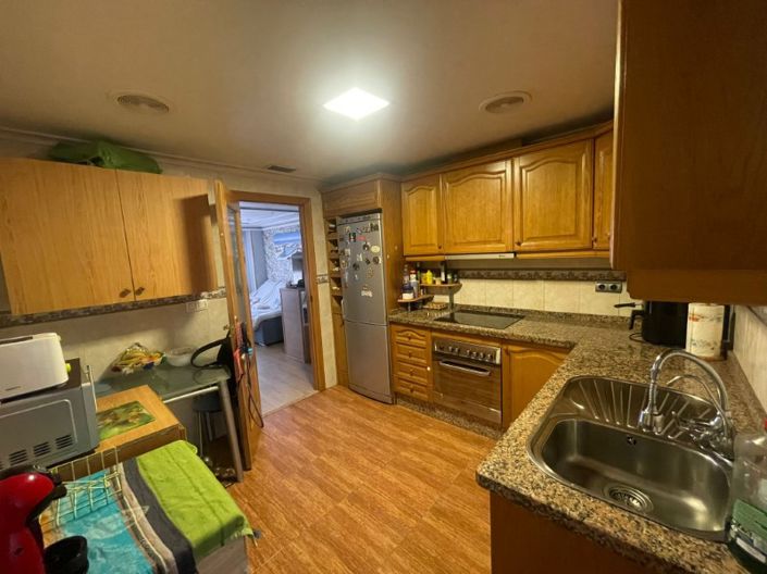 Image No.6-4 Bed Apartment for sale