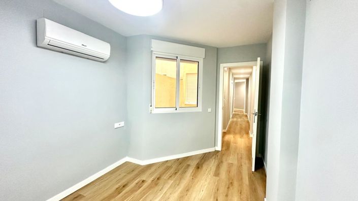 Image No.11-2 Bed House for sale