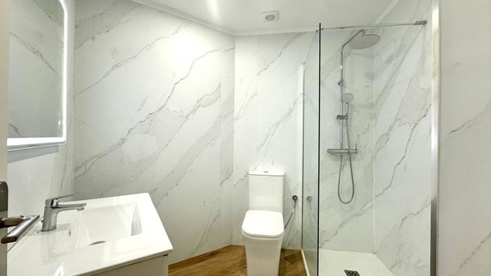 Image No.22-2 Bed Apartment for sale