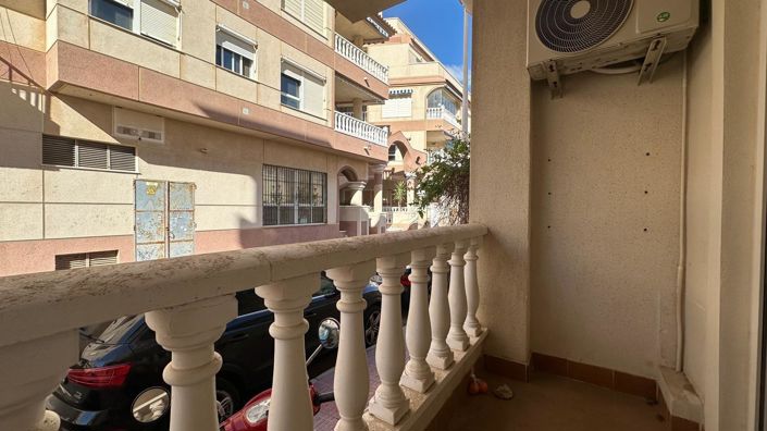 Image No.31-2 Bed House for sale