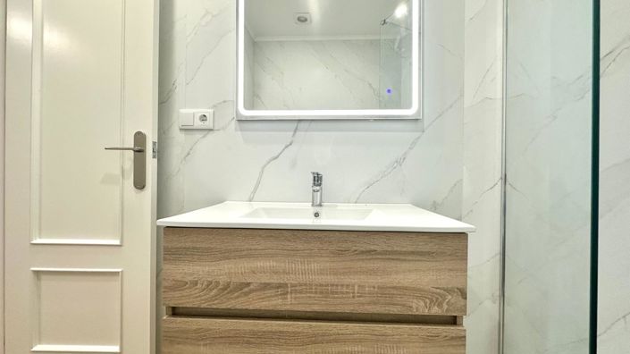 Image No.8-2 Bed Apartment for sale