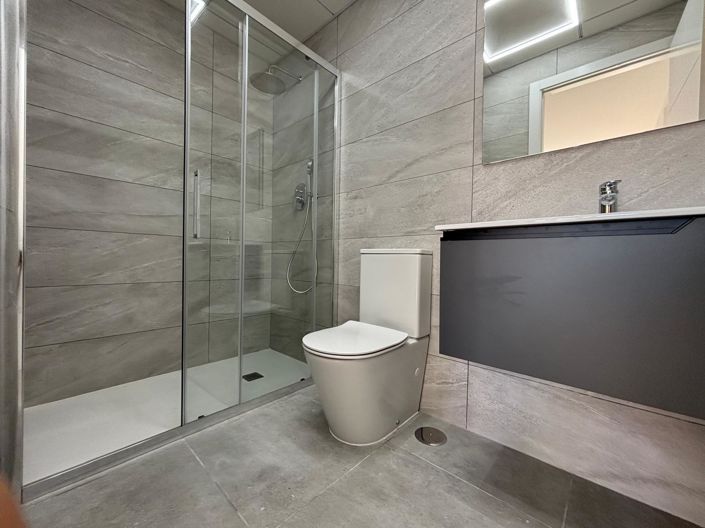 Image No.17-3 Bed Apartment for sale