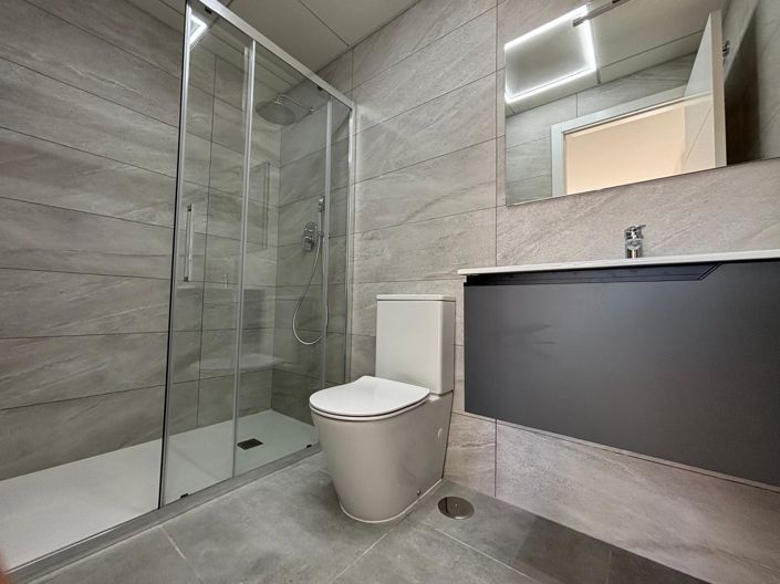 Image No.18-3 Bed Apartment for sale