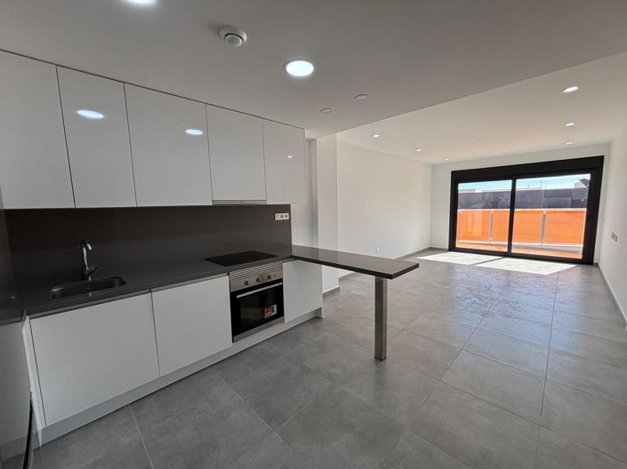 Image No.21-3 Bed Apartment for sale