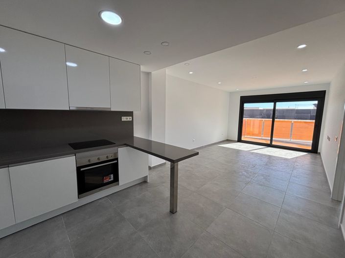 Image No.23-3 Bed Apartment for sale