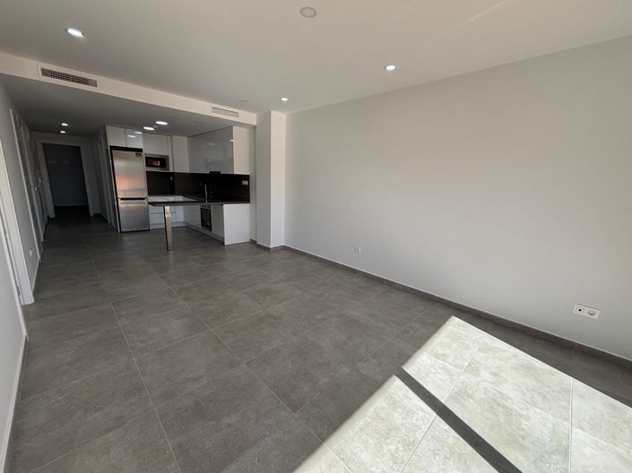 Image No.24-3 Bed Apartment for sale