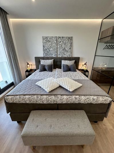 Image No.17-3 Bed Townhouse for sale