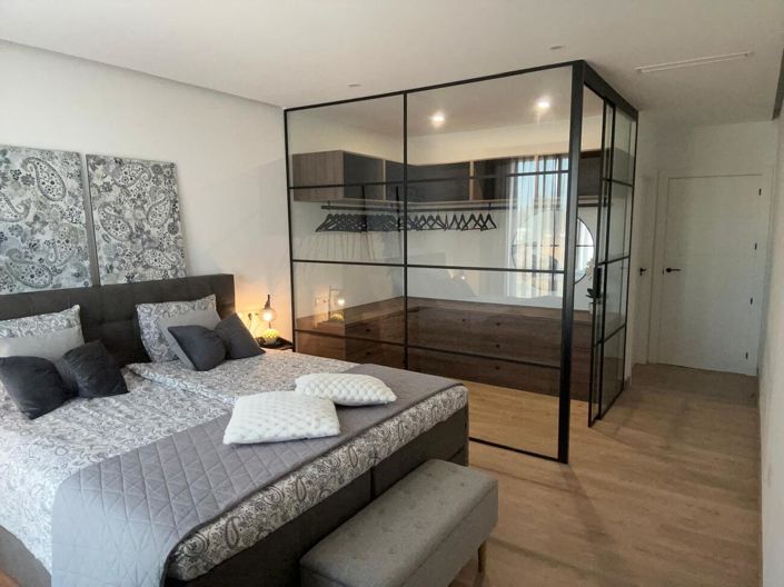 Image No.20-3 Bed Townhouse for sale