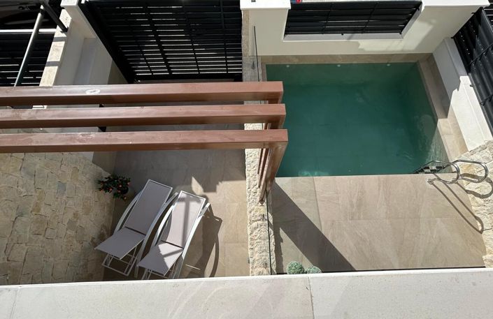 Image No.3-3 Bed Townhouse for sale