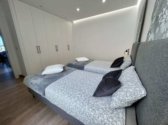 Image No.23-3 Bed Townhouse for sale