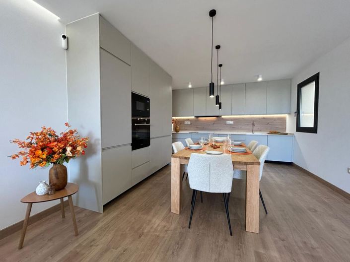 Image No.25-3 Bed Townhouse for sale