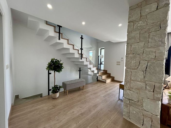 Image No.31-3 Bed Townhouse for sale