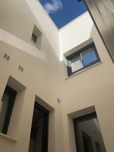 Image No.42-3 Bed Townhouse for sale