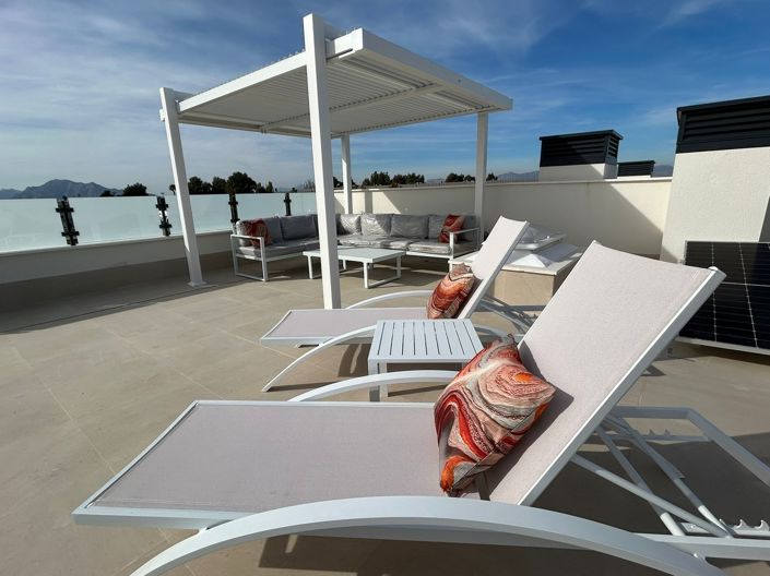 Image No.6-3 Bed Townhouse for sale