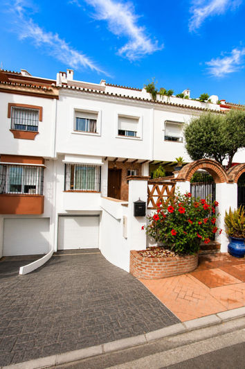 Image No.44-3 Bed Townhouse for sale