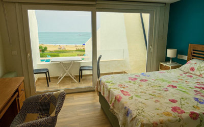 10-bb915d1cb19341576dcdc994b81ab9c5