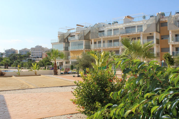 Image No.13-2 Bed House for sale